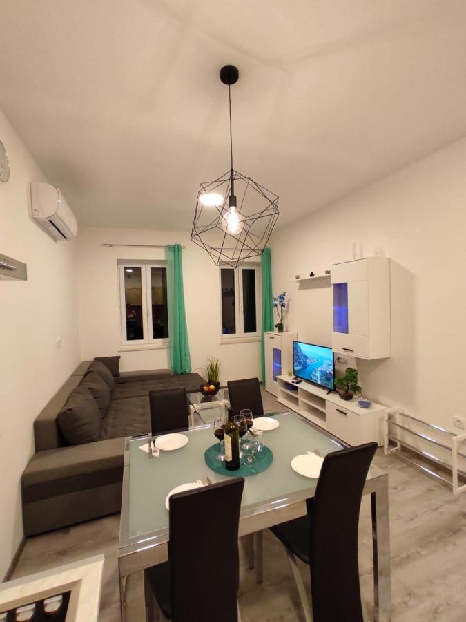 Apartment Ravnice Omis Exterior photo