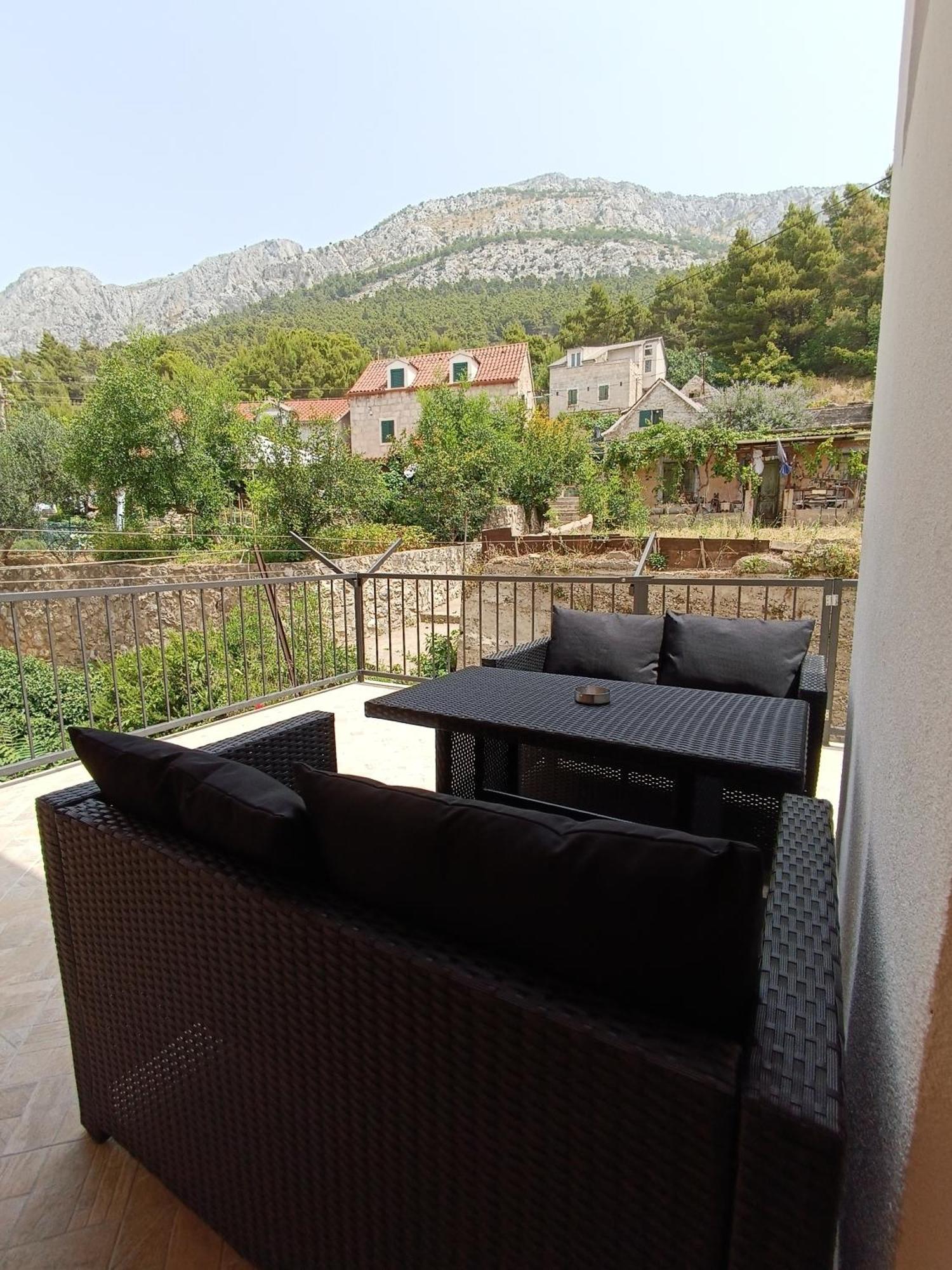 Apartment Ravnice Omis Exterior photo